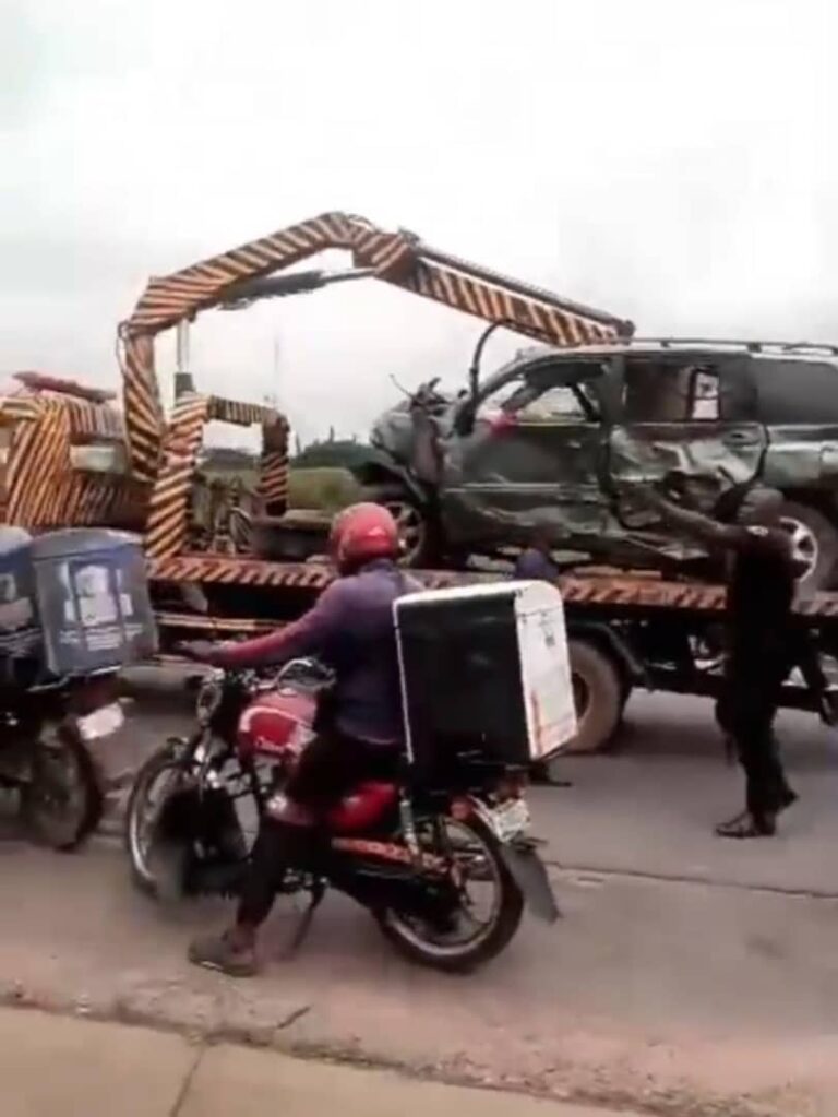 Tragedy at Mabushi Bridge: Family of Four Killed in Crash, Residents Retaliate Against Touts