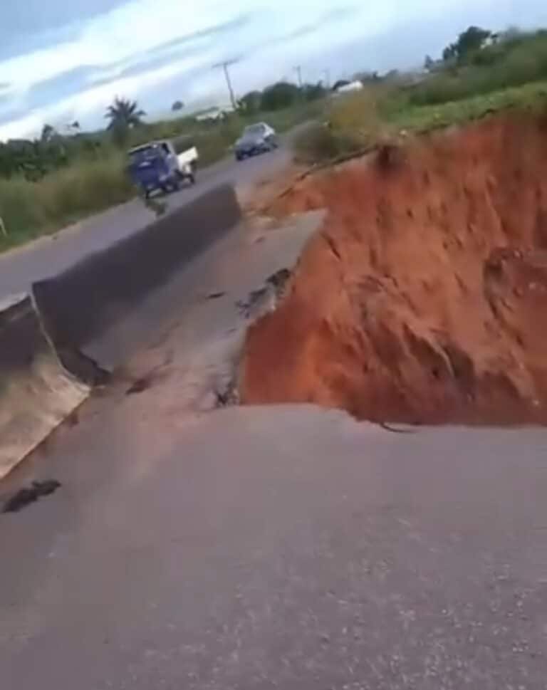 Breaking: Flood, Erosion Gully Cut-off Popular Road in Anambra, Commissioner Reacts (Video)