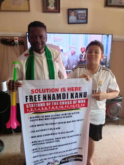 Police Tear-gassed Catholic Priest, Belgian National at Free Nnamdi Kanu Protest- as Igbo Mandate Congress Condemns Action