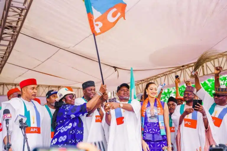 APC Has 8 Days To Sack APGA In Anambra As Ngige , Shettima Founding APC Members Absent At Mega Rally