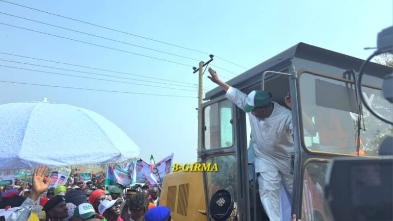 Bauchi Governor flags off six rural roads to open rural communities , boost agriculture