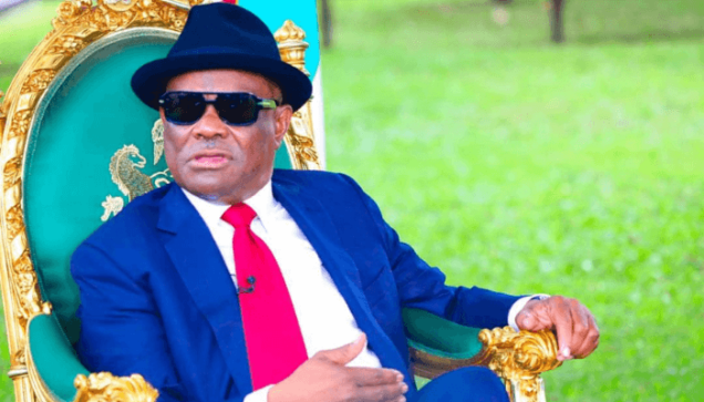 ABUJA — The administrative paralysis of the Federal Capital Territory (FCT) reached a definitive breaking point on Tuesday, January 27, 2026, as the Nigeria Union of Local Government Employees (NULGE) officially directed its members across all six Area Councils Abaji, Bwari, Gwagwalada, Kuje, Kwali, and the Abuja Municipal Area Council (AMAC)—to withdraw their services in total solidarity with the ongoing FCT-wide strike.  The industrial action, initiated on January 19 by the Joint Unions Action Committee (JUAC), has now evolved into a territory-wide blockade. The Nigeria Union of Teachers (NUT) has similarly ordered a total shutdown of all primary and secondary schools across these councils, effective January 26, leaving classrooms deserted and administrative offices under lock and key. The unified front is demanding the immediate payment of 2024 promotion arrears, the full implementation of the ₦70,000 minimum wage for area council staff, and the remittance of long-overdue pension and National Housing Fund (NHF) deductions.  Environmental Decay and Public Health Risks The strike has triggered a visible collapse of municipal services, leaving Abuja’s once-pristine streets buried under mountains of municipal solid waste. In high-density districts and satellite communities like Kurudu and Orozo, decomposing refuse has spilled onto major roadways, obstructing traffic and emitting a foul stench that residents describe as a 