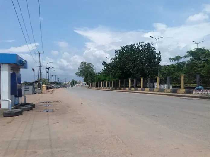 Sit-at-home: Ogbaru main market stakeholders move to seal shops not opened on Mondays