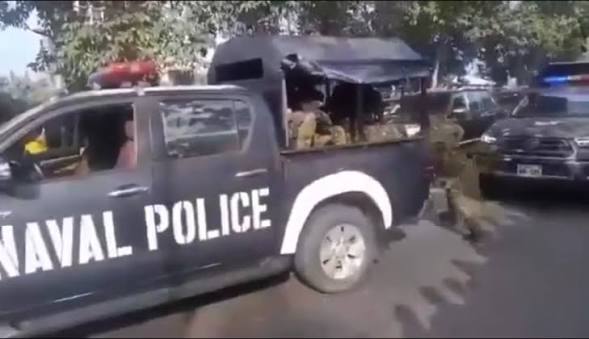 Army and Navy Personnel Clash in Public Brawl During President Tinubu’s Bayelsa Visit