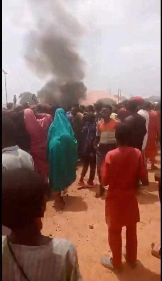 Mob Storms Kaduna Police Station, Burns Islamic Teacher Alive Over False Child Theft Accusation