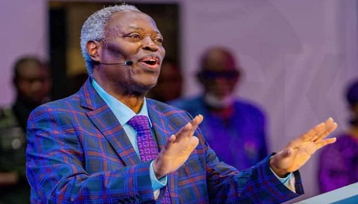 Fact-Check: Has Deeper Life's Pastor Kumuyi Joined Politics? The Truth Behind the Viral Abuja Meeting with Amaechi, Jerry Gana, and Others