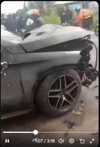 Blood In Ughelli: Rogue Police Officer Seizes Newly Delivered Mercedes-Benz And Crashes It Into Keke Killing Many