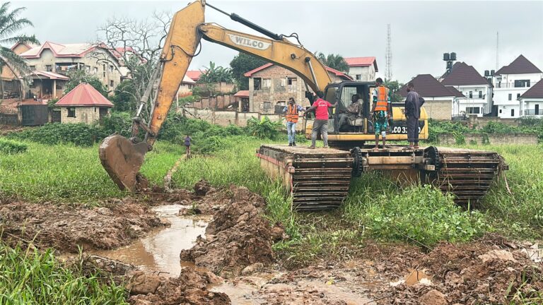 Flooding; Anambra Commences 5 Day Dredging Of  Waterways 