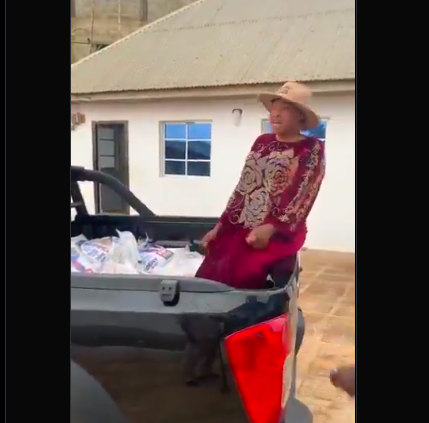 Viral Video: Female Supporter Filmed Distributing Rice for Osun APC Candidate