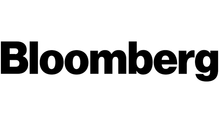 Tankers Turning Off Transponders to Ship Oil Through Strait of Hormuz, Bloomberg Reports
